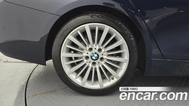 BMW 4-Series 2017 thumb 5