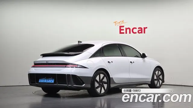 Hyundai IONIQ 6 2024 thumb 2