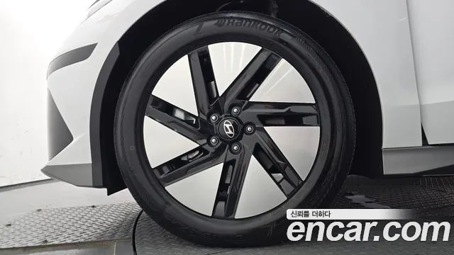 Hyundai IONIQ 6 2024 thumb 5