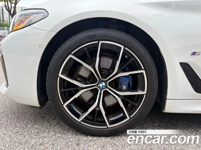 BMW 5-Series 2023 thumb 5