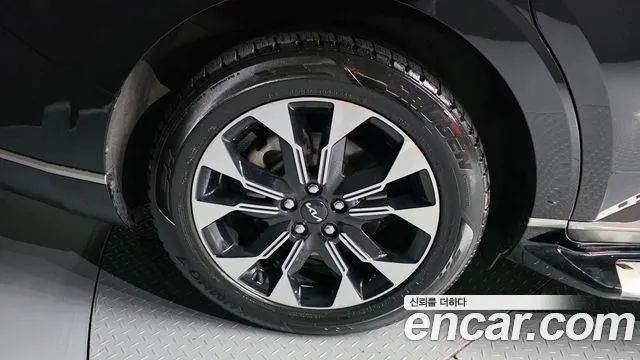 Kia Carnival 2022 thumb 4