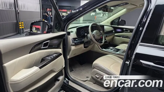 Kia Carnival 2022 thumb 9