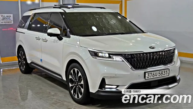 Kia Carnival 2021 thumb 3