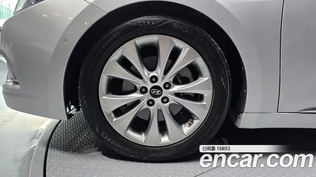 Hyundai Grandeur 2011 thumb 5