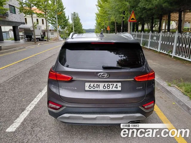 Hyundai Santa Fe 2019 thumb 4