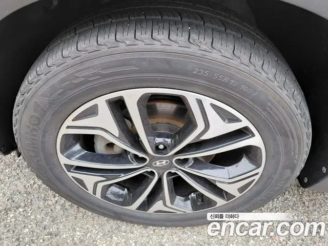 Hyundai Santa Fe 2019 thumb 5