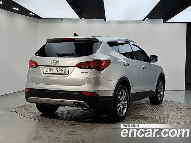 Hyundai Santa Fe 2013 thumb 3