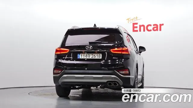 Hyundai Santa Fe 2018 thumb 4