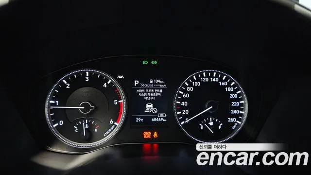 Hyundai Santa Fe 2018 thumb 8