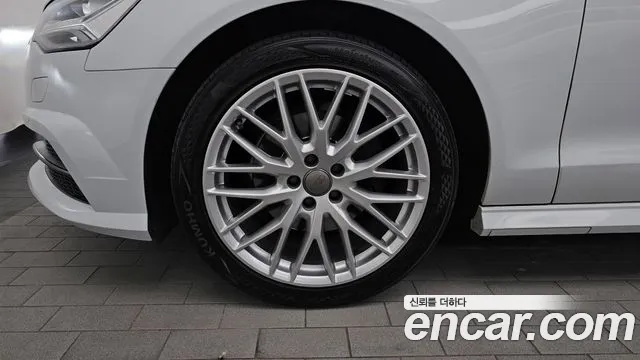 Audi A6 2018 thumb 5