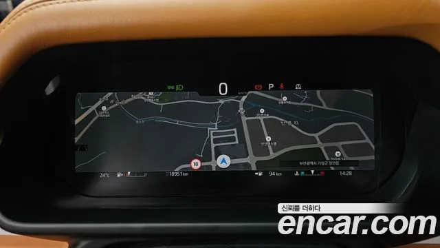 Land Rover Defender 2024 thumb 8