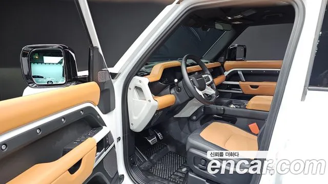 Land Rover Defender 2024 thumb 10