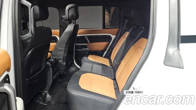 Land Rover Defender 2024 thumb 12