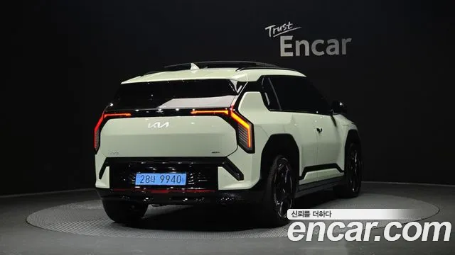 Kia EV3 2025 thumb 2