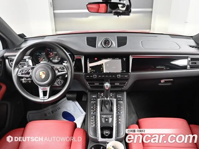 Porsche Macan 2021 thumb 7