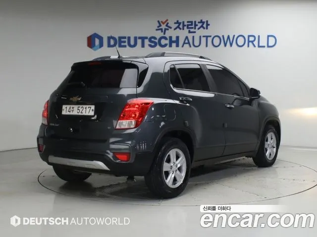 ChevroletGMDaewoo Tracker 2017 thumb 2