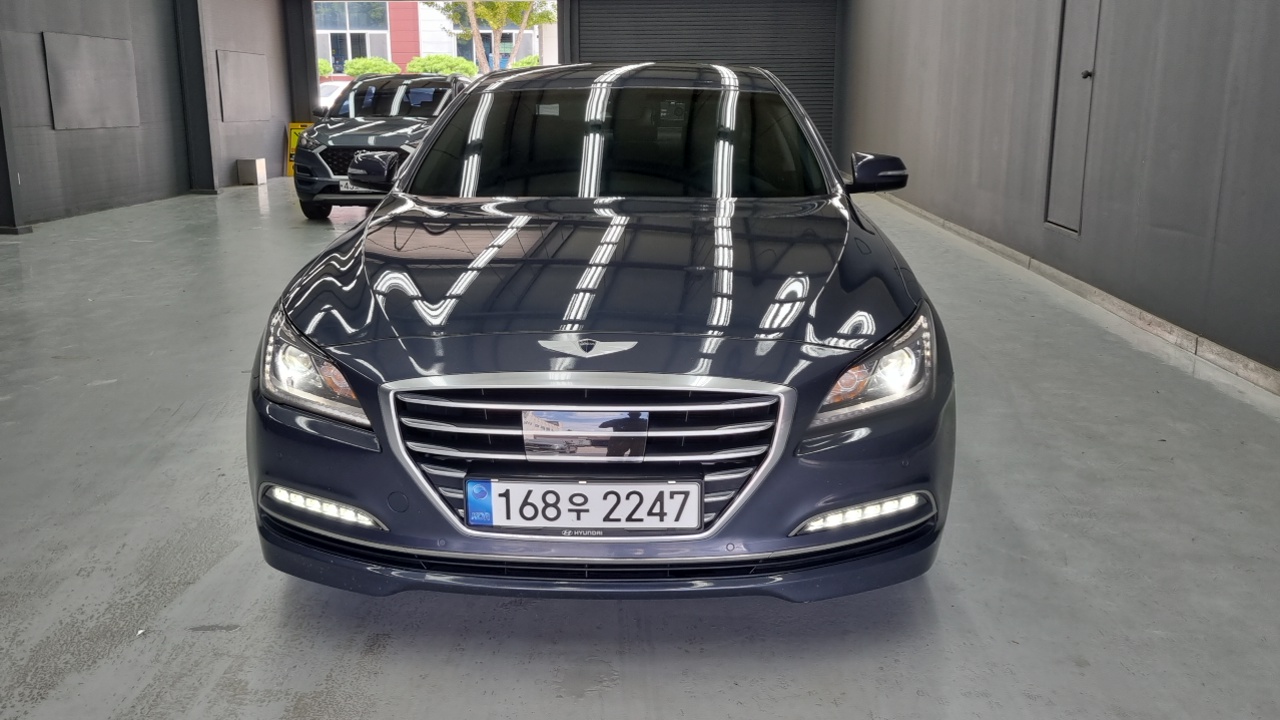 Hyundai Genesis 2015 thumb 3