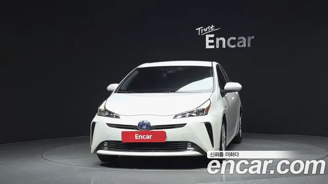 Toyota Prius 2020 thumb 3