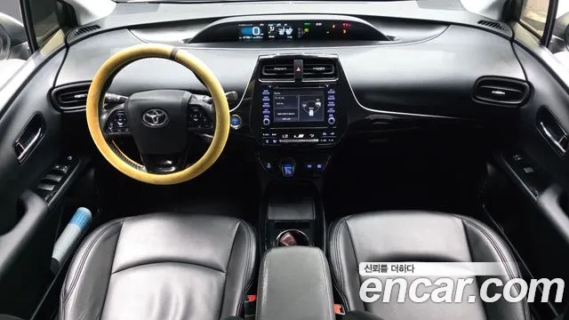 Toyota Prius 2020 thumb 7