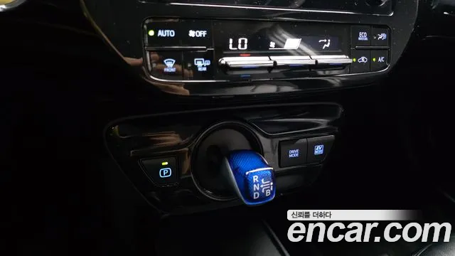 Toyota Prius 2020 thumb 9