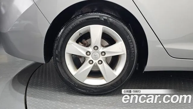 Hyundai Avante 2013 thumb 5