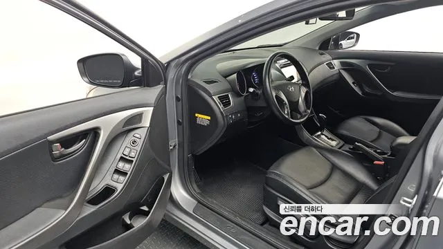 Hyundai Avante 2013 thumb 10