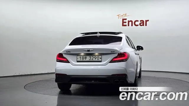Genesis G70 2018 thumb 3
