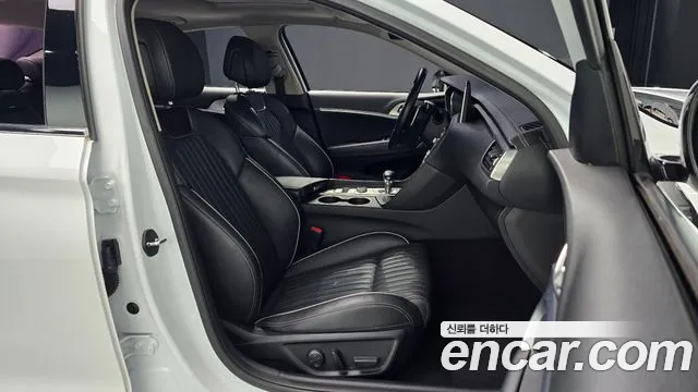 Genesis G70 2018 thumb 9
