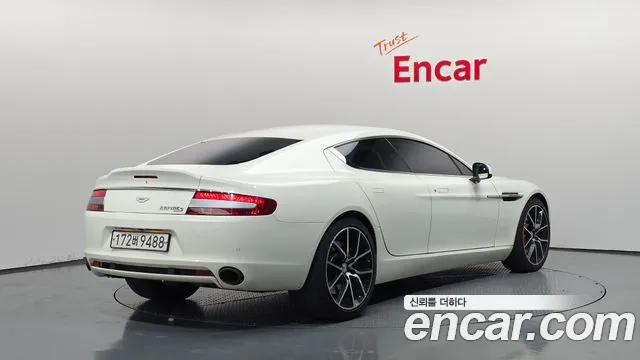 Astonmartin Rapide 2018 thumb 2