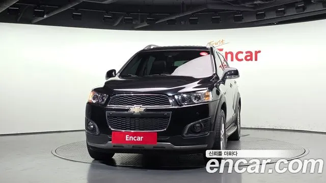 ChevroletGMDaewoo Captiva 2013 thumb 3