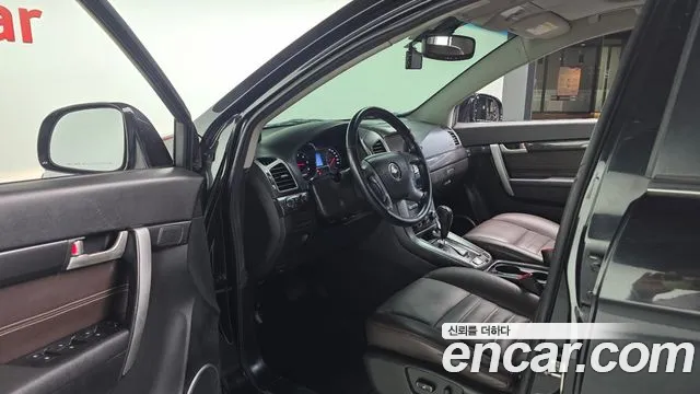 ChevroletGMDaewoo Captiva 2013 thumb 10