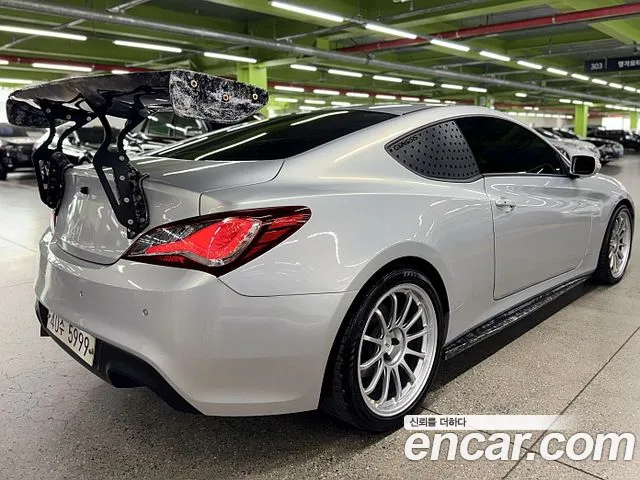 Hyundai Genesis 2009 thumb 2