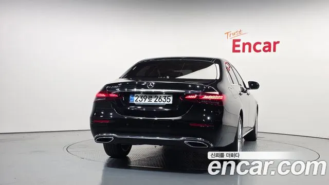 Mercedes-Benz E-Класс 2021 thumb 4