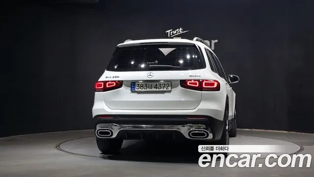 Mercedes-Benz GLB 2021 thumb 4