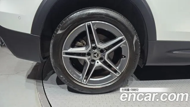 Mercedes-Benz GLB 2021 thumb 5