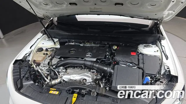 Mercedes-Benz GLB 2021 thumb 6