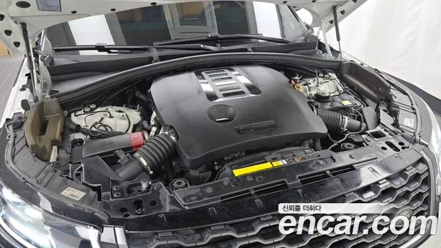 Land Rover Range Rover Velar 2022 thumb 6