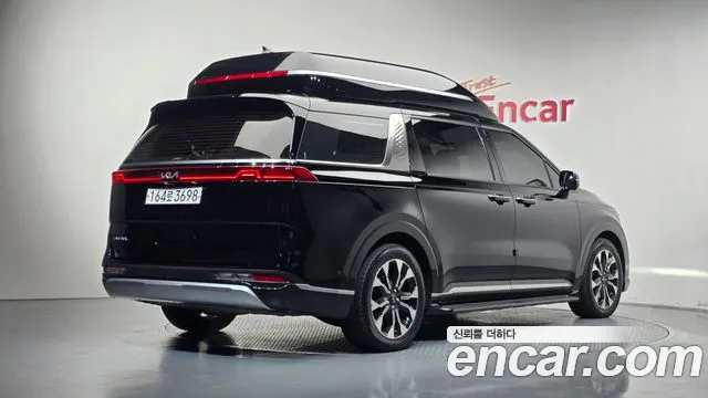 Kia Carnival 2022 thumb 2