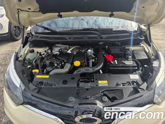 Renault-KoreaSamsung Captur 2014 thumb 6