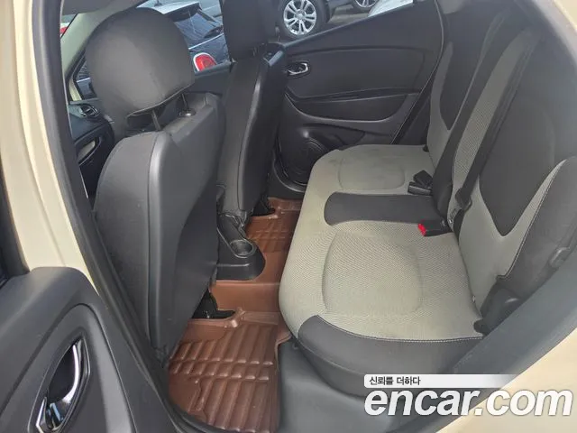 Renault-KoreaSamsung Captur 2014 thumb 7