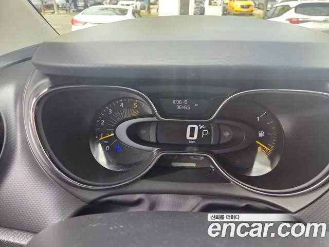 Renault-KoreaSamsung Captur 2014 thumb 8