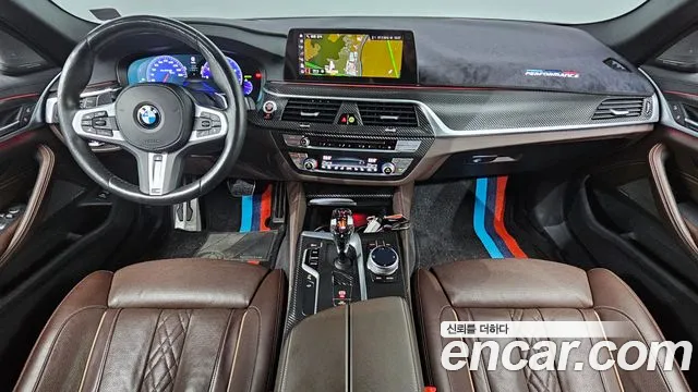 BMW 5-Series 2019 thumb 7