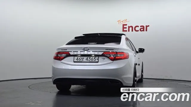 Hyundai Grandeur 2013 thumb 4