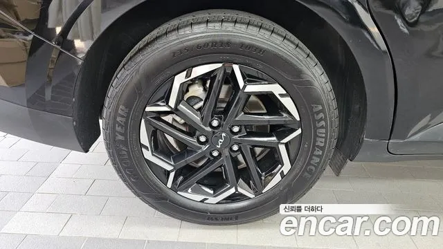 Kia Carnival 2024 thumb 5