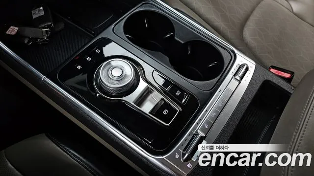 Kia Carnival 2024 thumb 9