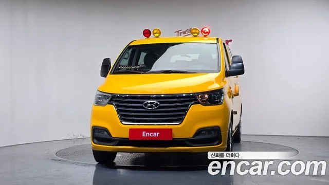 Hyundai Starex 2018 thumb 3