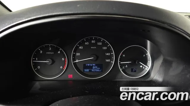 Hyundai Starex 2018 thumb 8