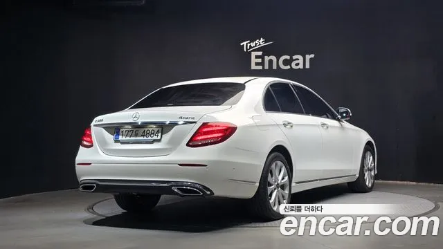 Mercedes-Benz E-Класс 2020 thumb 2