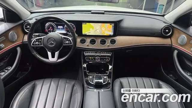 Mercedes-Benz E-Класс 2020 thumb 7