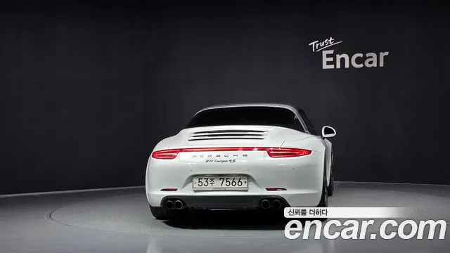 Porsche 911 2015 thumb 4